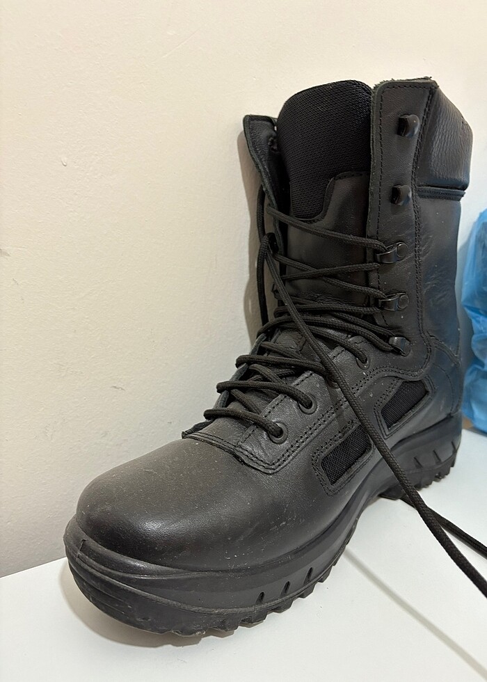 Erkek bot - Görsel 2