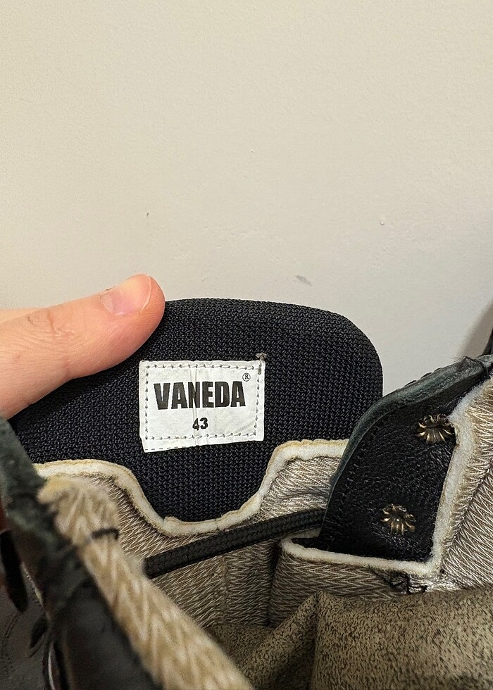 Erkek bot - Görsel 4