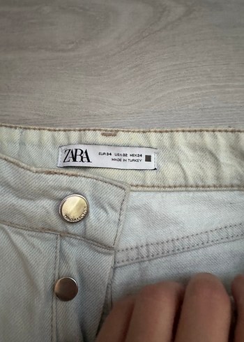 xs Beden Kadın Beyaz Yırtık Diz Altı Bol Kesim Jean