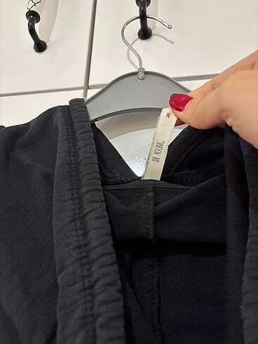 m Beden siyah Renk message siyah sweatshirt