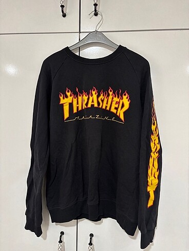 thrasher kol alev detay siyah sweatshirt