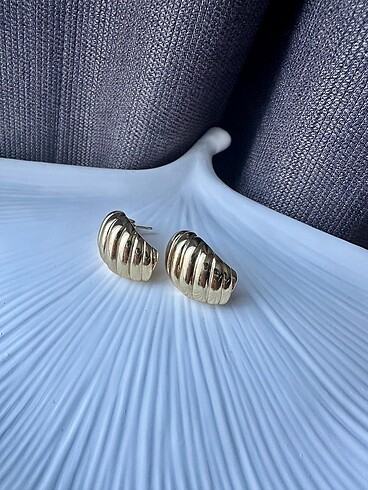  Beden Gold küpe