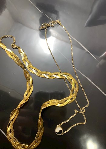 Vintage Gold Küçük Tokalı Kült Küpe - Görsel 2