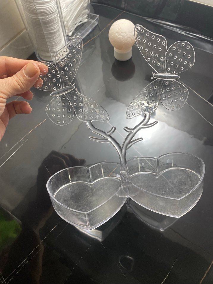 Kelebek Kapaklı Kalp Şeklinde Plastik takı standı - Görsel 3