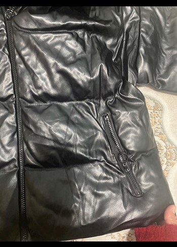 Siyah Deri Şişme Kadın Kışlık Mont - Görsel 3