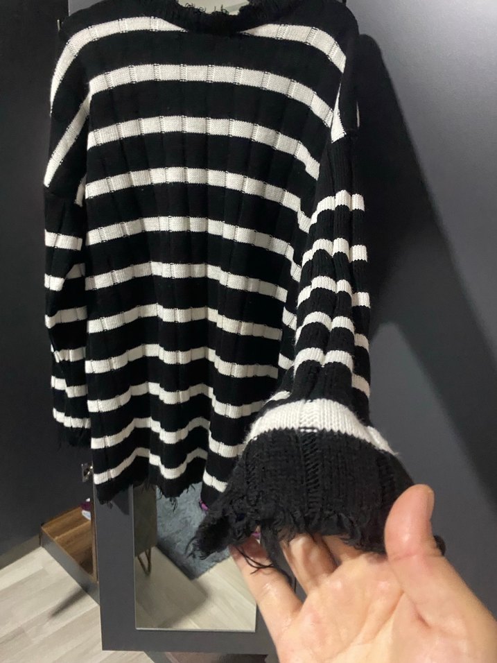 Siyah Beyaz Çizgili Örgü Kadın elbise - Görsel 2