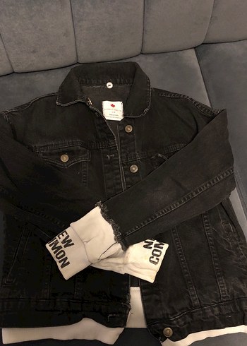 Siyah Düğmeli Kadın Denim Ceket