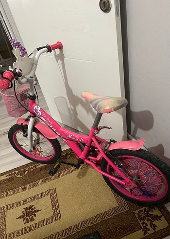 Beden Pembe Renkli iki Tekerlekli Bisiklet