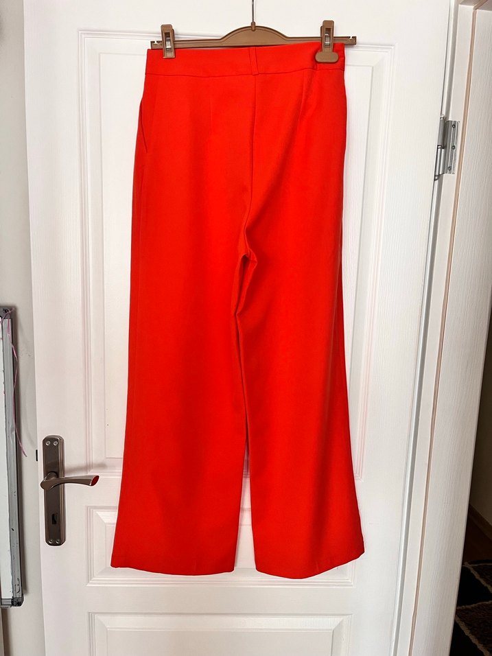 Kadın Kırmızı Pilili Uzun Kumaş Pantolon - Görsel 2