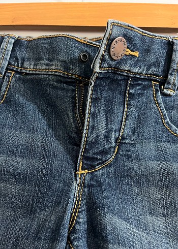 Kız Çocuk Nakışlı Koyu Mavi Denim Pantolon - Görsel 3