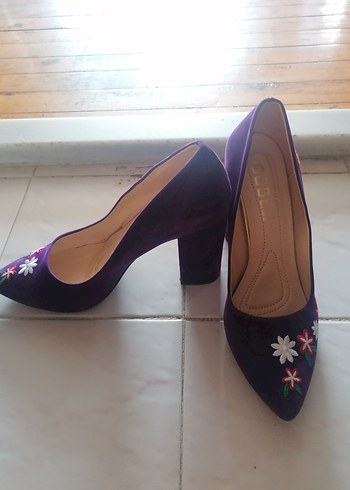 Mor Süet Nakışlı Topuklu Kadın Ayakkabı - Görsel 2