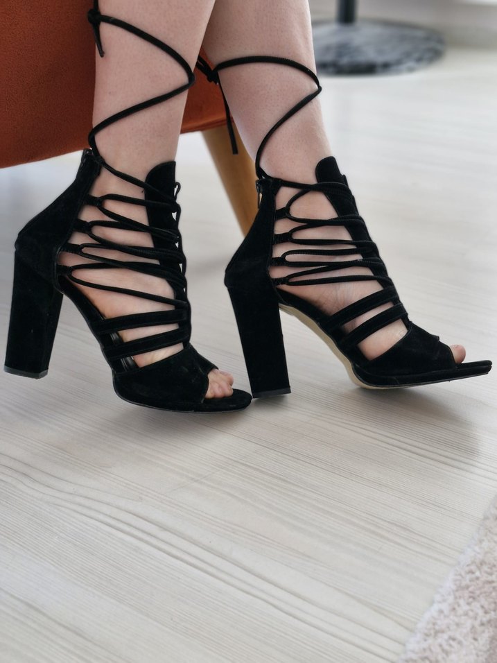 Siyah Süet Bağcıklı Stiletto Topuklu Ayakkabı - Görsel 2