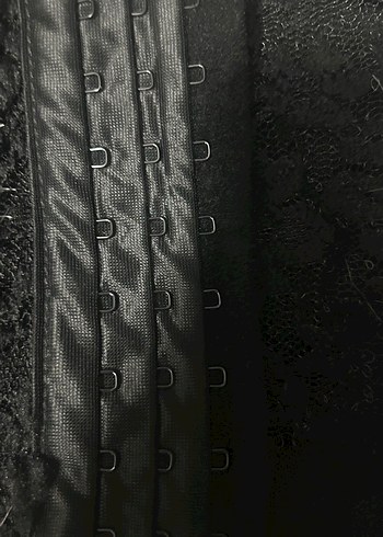 Dantel Detaylı Siyah Straplez Büstiyer - Görsel 3