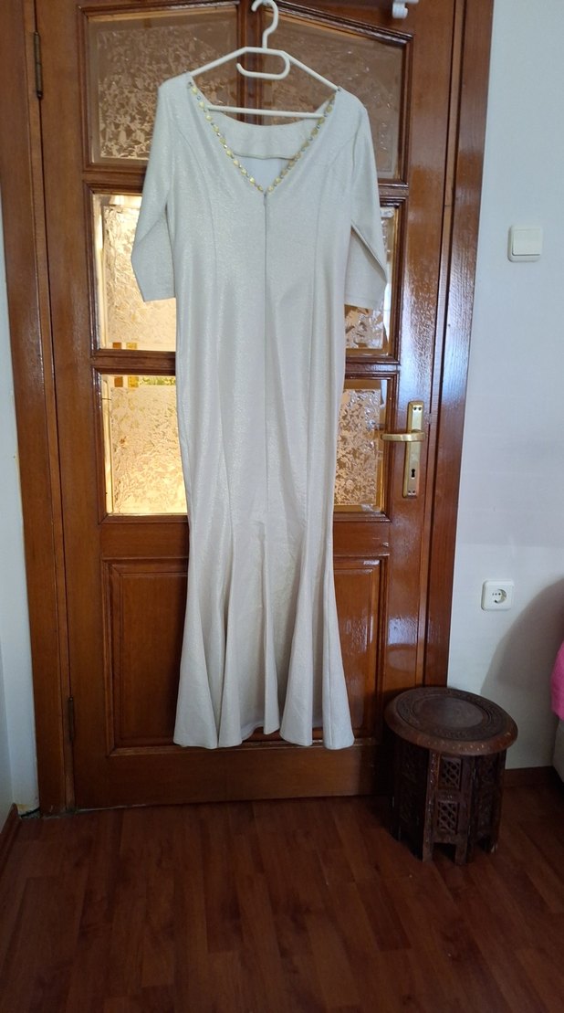 Beyaz Uzun Drapeli Kadın Abiye Elbise - Görsel 3