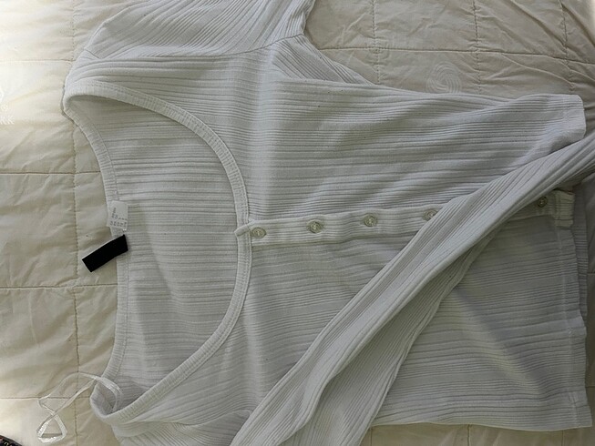 H&M beyaz uzun kollu body