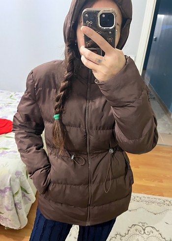 Kahverengi Kapüşonlu Kemerli Kadın Kışlık Mont - Görsel 2