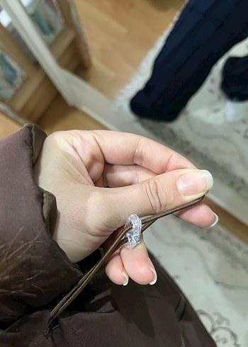 Kahverengi Kapüşonlu Kemerli Kadın Kışlık Mont - Görsel 3