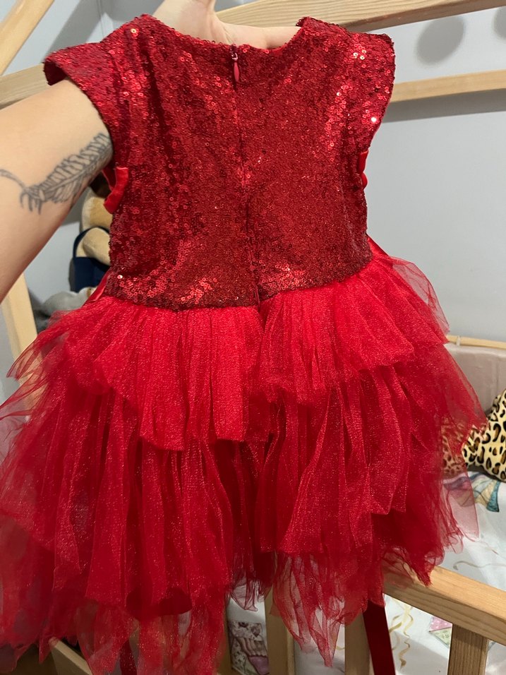 Kırmızı Parlak Fırfırlı Kız Çocuk Elbisesi - Görsel 2