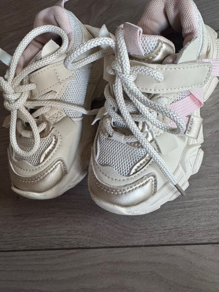 Kız Çocuk Beyaz Bağcıklı Spor Ayakkabı - Görsel 3