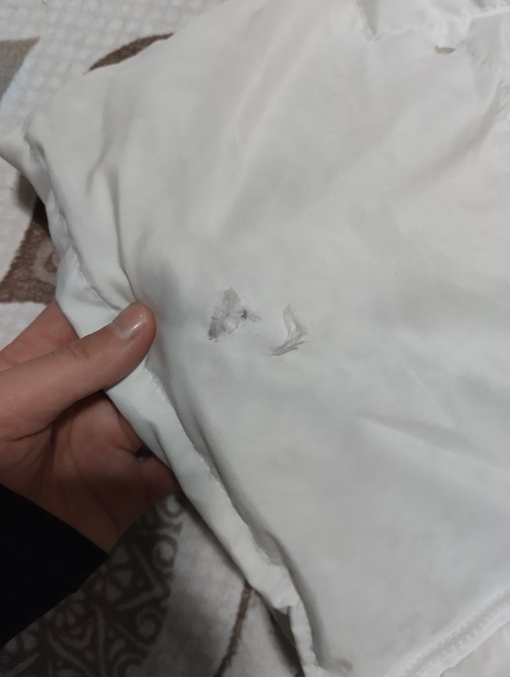 Beyaz Kapüşonlu Kadın Yelek - Görsel 2