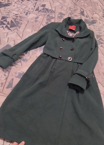 Düğmeli Uzun Yeşil  Kaban - Görsel 4