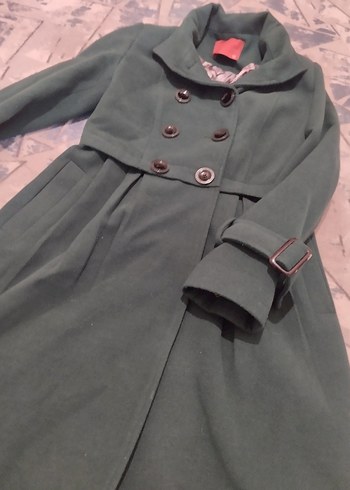 Düğmeli Uzun Yeşil  Kaban - Görsel 3