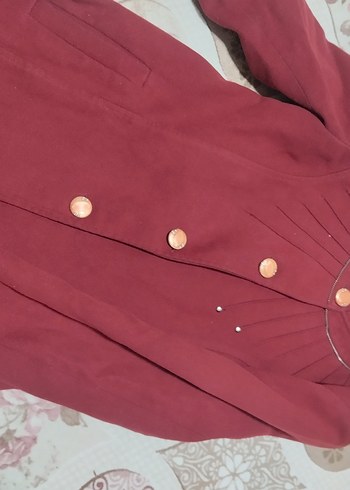 kırmızı kaban - Görsel 2