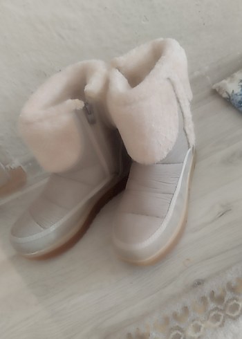 Bej Kürklü Dolgu Topuk Kadın Bot - Görsel 2