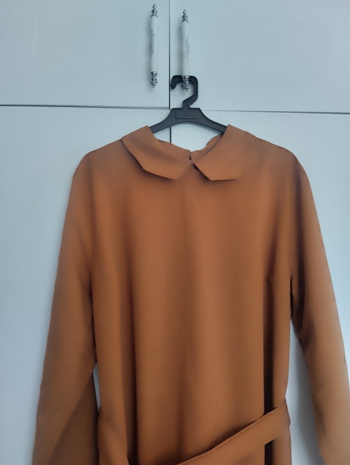 Kahverengi Uzun Kollu Kuşaklı Tunik - Görsel 4