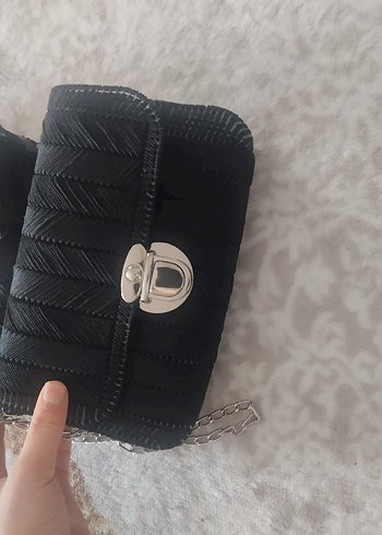 El yapımı sıfır Siyah İşlemeli Zincir Askılı Kadın Çanta - Görsel 4