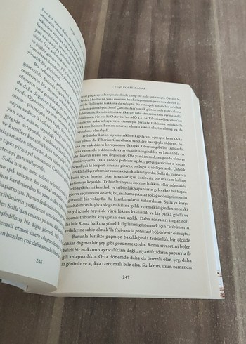  Beden SPQR Antik Roma Tarihi - Mary Beard