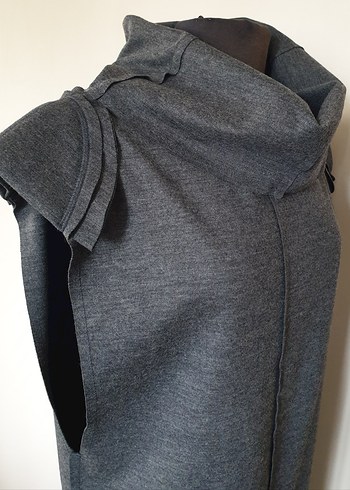 İtalyan Özel Tasarım Lycralı Elbise %80 Lana - Görsel 2