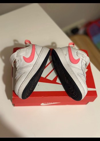 21 Beden Kız Çocuk orjinal nike BeyazRenkli Sneakers