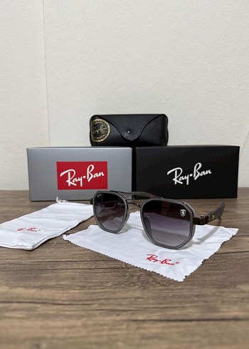 Beden Ray-Ban Gri Sokak Stili Erkek Güneş Gözlüğü
