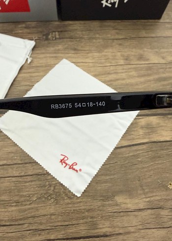 Beden Ray-Ban Siyah Klasik Erkek Güneş Gözlüğü