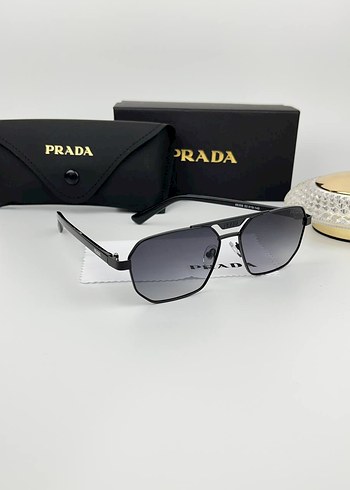 Prada Siyah Minimalist Kadın Güneş Gözlüğü