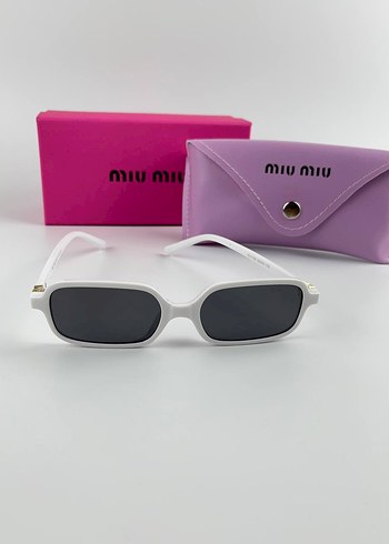Miu Miu Beyaz Minimalist Kadın Güneş Gözlüğü