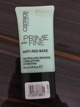 Catrice Catrice Prime And Fine Anti-red base