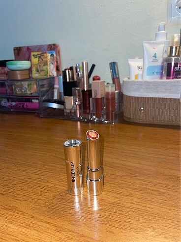 Sheer up lipstick