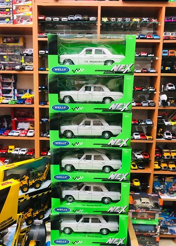 Welly Mercedes Benz 220 diecast 1 24 ölçek