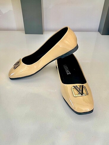 36 Beden VERSACE BABET İHTAL ÜRÜN KULLANILMAMIŞ
