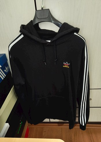 Adidas m