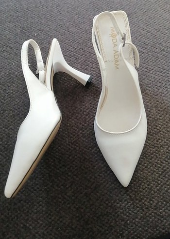 Zara Beyaz Stiletto Topuklu Kadın Abiye Ayakkabı