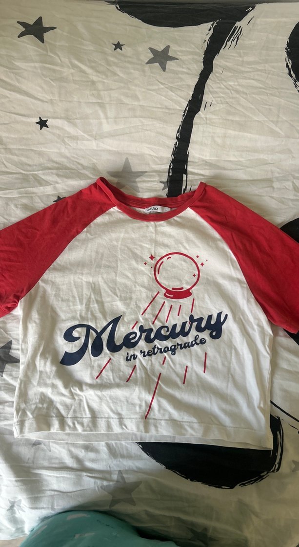 Kırmızı ve Beyaz Baskılı crop - Görsel 2