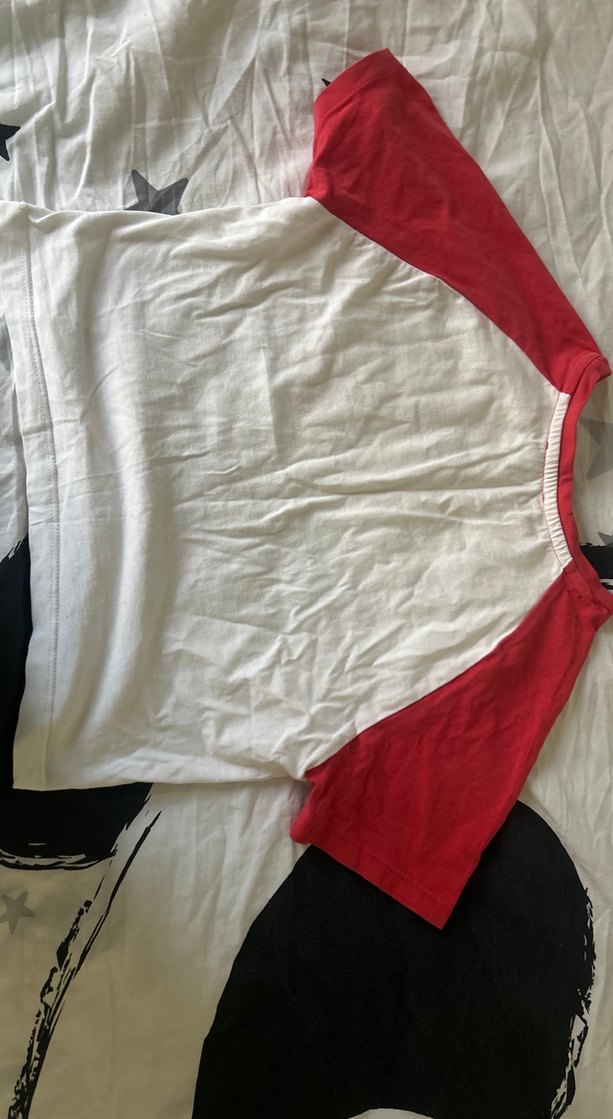 Kırmızı ve Beyaz Baskılı crop - Görsel 4