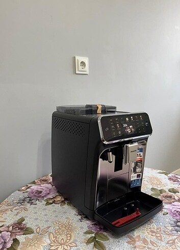  Beden Philips Lattego Kahve Makinesi 