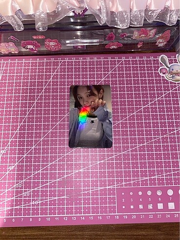 Le sserafim photo card holog