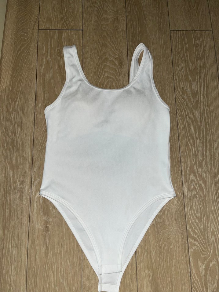 Beyaz Ribanalı Body - Görsel 3