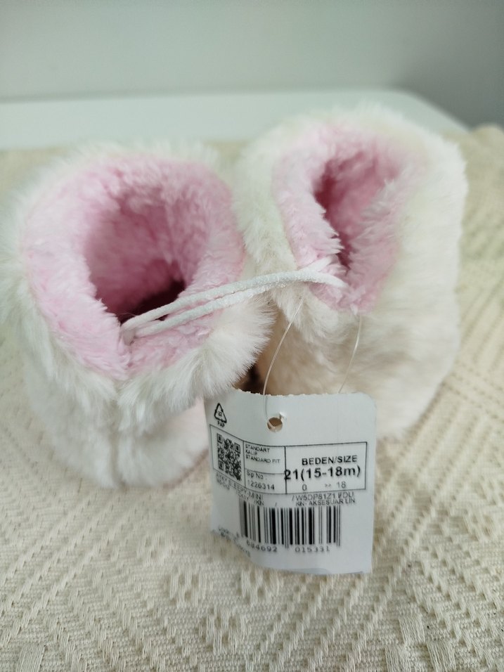 Kız Çocuk Beyaz Kürk Detaylı Sıcak Ev Terliği - Görsel 5