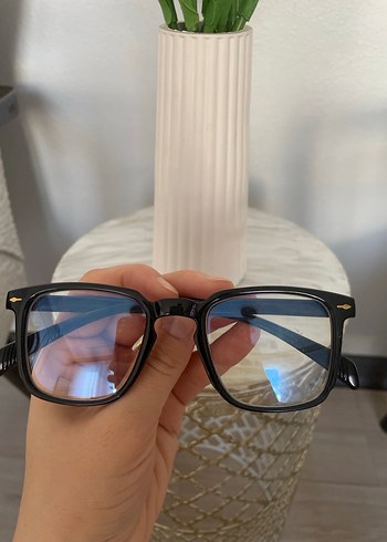 Diğer Siyah Minimalist Tokalı Kadın Gözlük